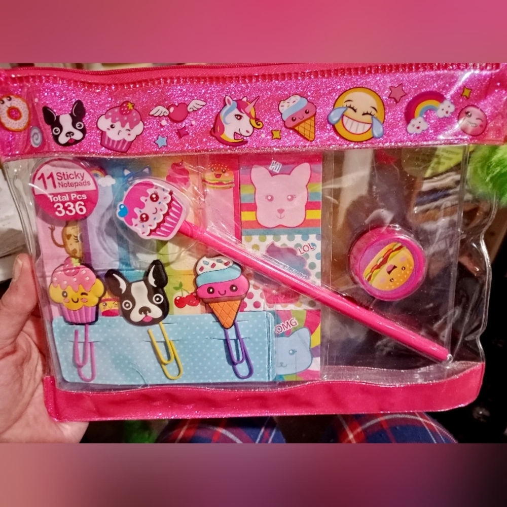 Hot Focus | Pink Pen Sticky Note Fun NWT